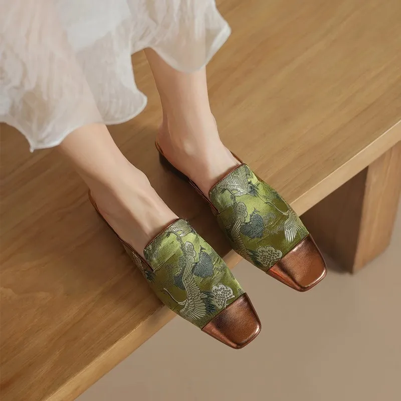 WUJI Abrasion Resistant Slip Resistant Closed Toe Slippers Women's-1