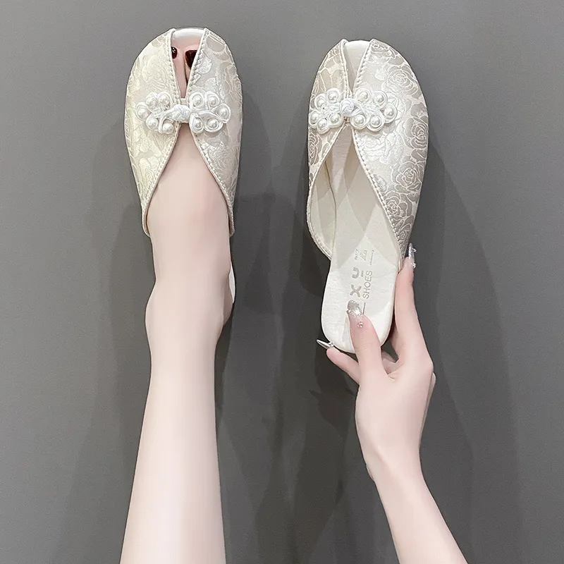 WUJI Rubber Sole Abrasion Resistant Slip Resistant Closed Toe Slippers Women's-1