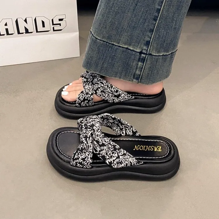 WUJI Rubber Sole Embroidery Slip Resistant Slide Slippers Women's-1