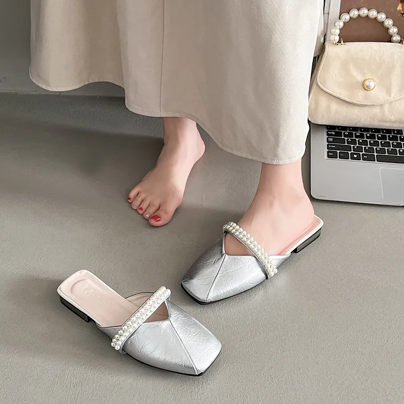 WUJI Slip Resistant Abrasion Resistant Closed Toe Slippers Women's-1