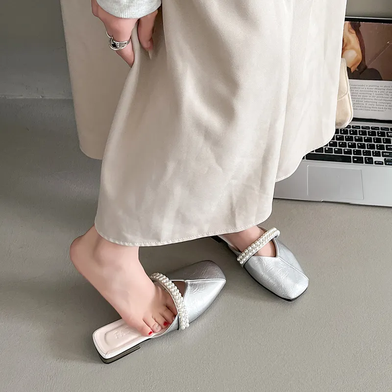 WUJI Slip Resistant Abrasion Resistant Closed Toe Slippers Women's-2