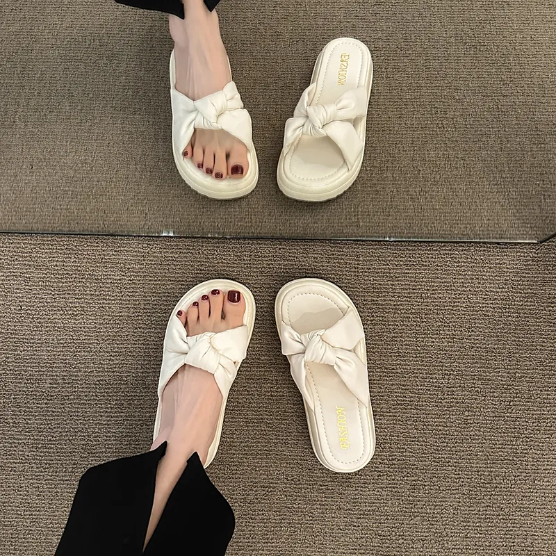 WUJI Slip Resistant Quiet Slide Slippers Women's-1