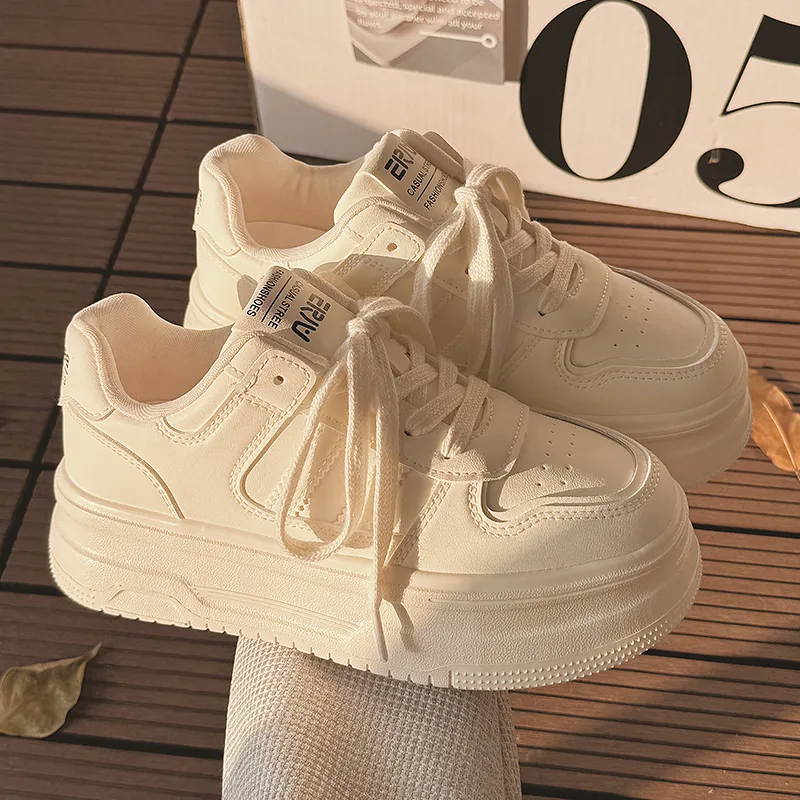 Shen Linsen Cushioning Slip Resistant Low Top Skateboard Shoes Women's Beige-6