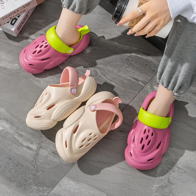 Love Of Ants Clogs Unisex-10