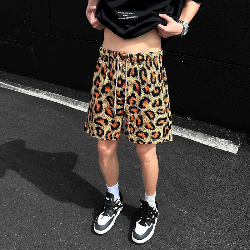 UNthemed Casual Shorts Unisex-2