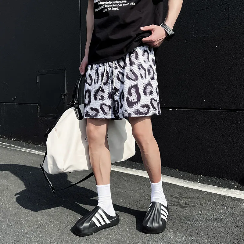 UNthemed Casual Shorts Unisex-19