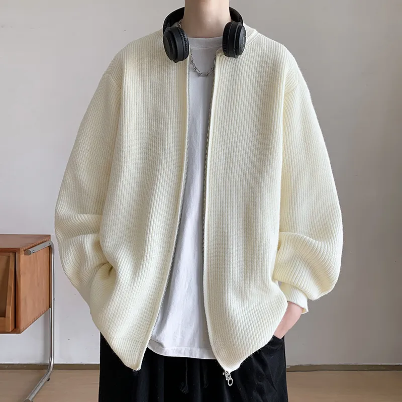 UNthemed Sweaters Unisex-7