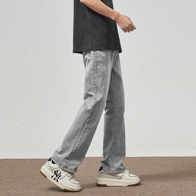 UNthemed Jeans Unisex-11
