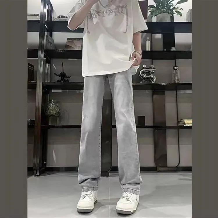 UNthemed Jeans Unisex-12