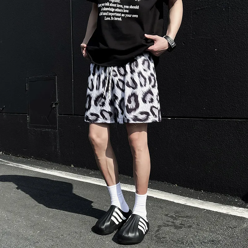 UNthemed Casual Shorts Unisex-17