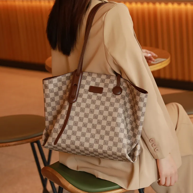 H YXIANG PVC Tote Bag Shopping Bag Shoulder Bags Regular Women's Khaki-3