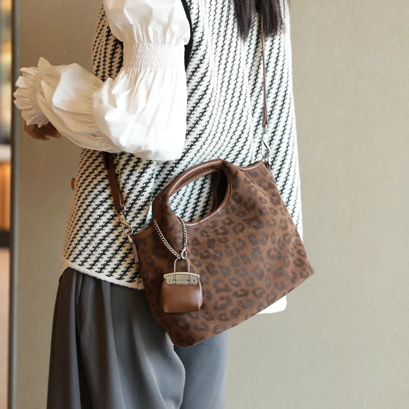 H YXIANG Microfiber Synthetic Leather Crossbody One Shoulder Handbag Women's Brown/Coffee-8
