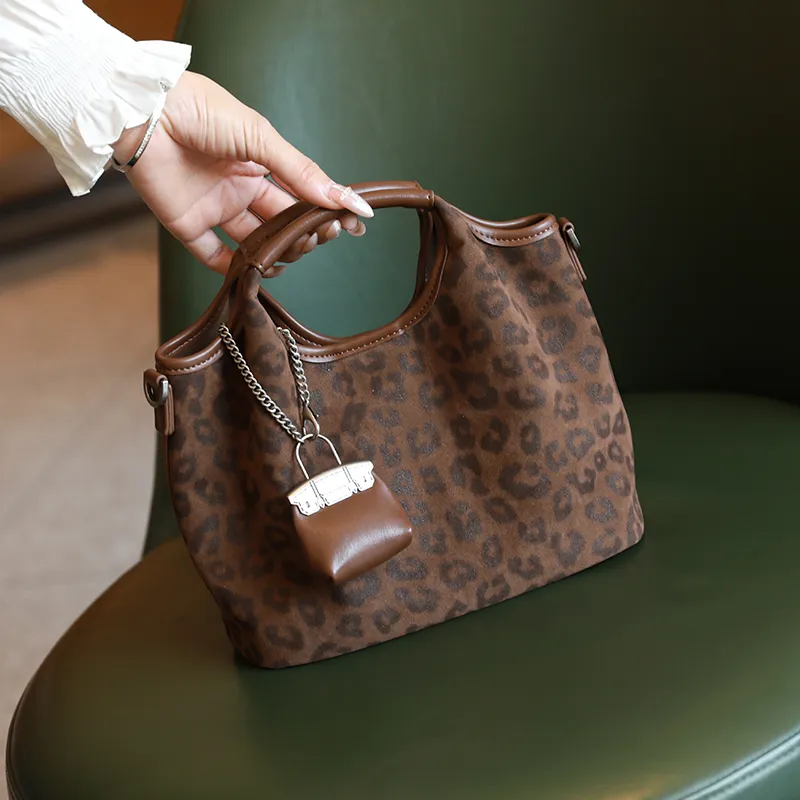 H YXIANG Microfiber Synthetic Leather Crossbody One Shoulder Handbag Women's Brown/Coffee-4