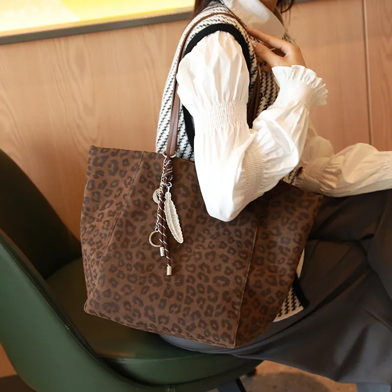H YXIANG Microfiber Synthetic Leather Shoulder Bag Women's Dark Panther/Light Panther-2