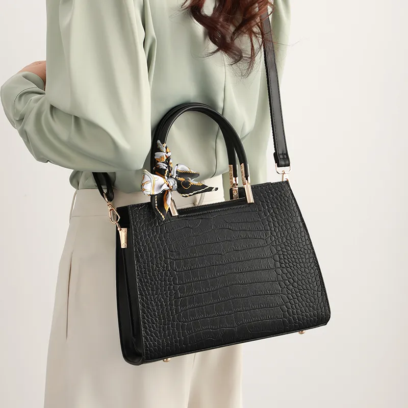 H YXIANG Microfiber Synthetic Leather One Shoulder Handbag Women's Black-5