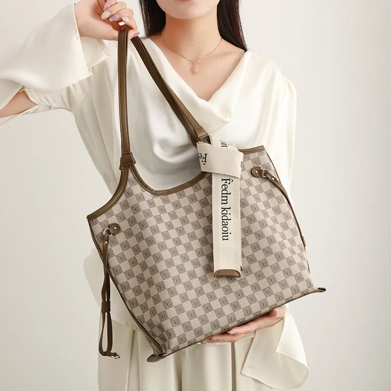 H YXIANG PVC Tote Bag, Shoulder Bag Women's Khaki-5