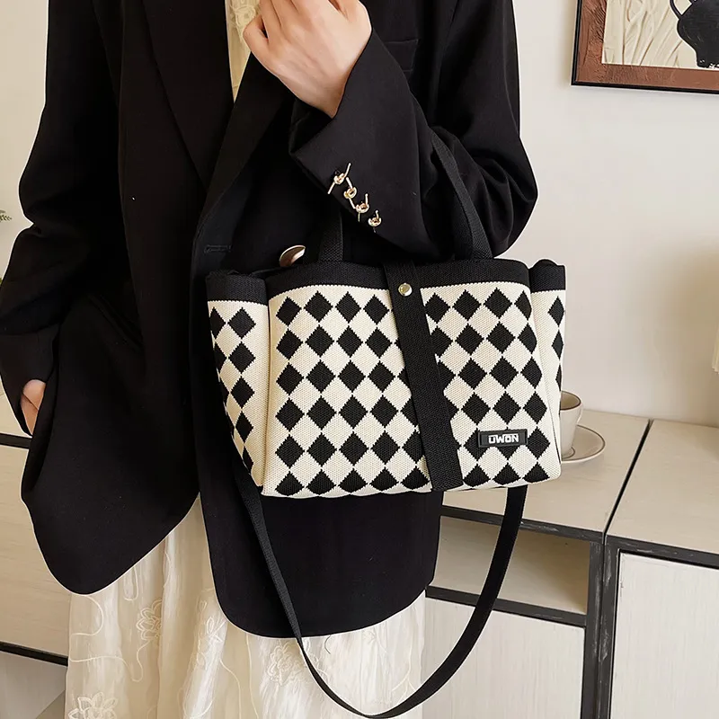 ALOENEY Knitted Fabric Shoulder Bag Regular Women's Black-2