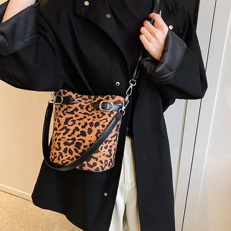 ALOENEY Shoulder Bags-7