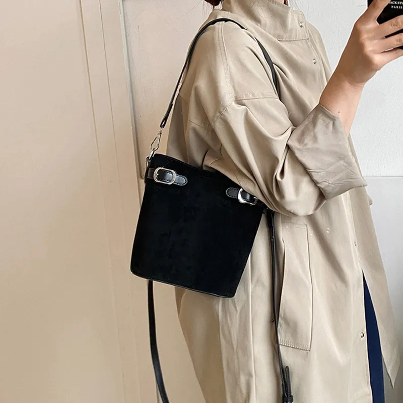 ALOENEY Shoulder Bags-1
