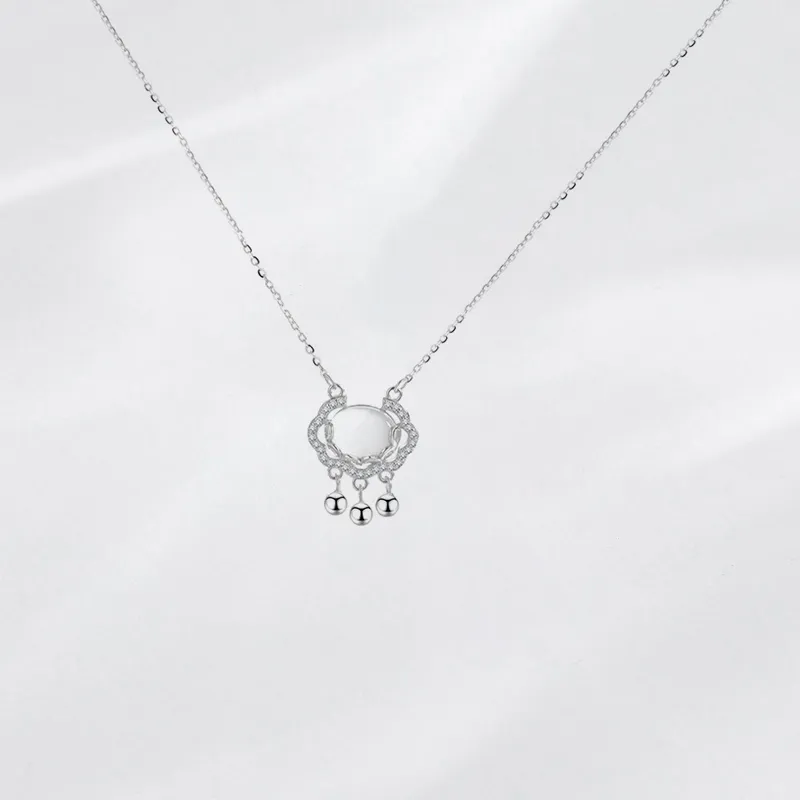 Asia Star Chalcedony Necklaces Women's-1
