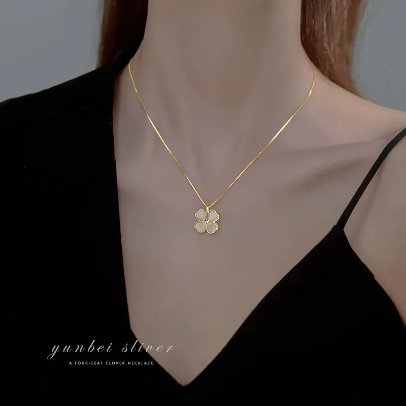 Asia Star Alloy Necklaces Women's-3