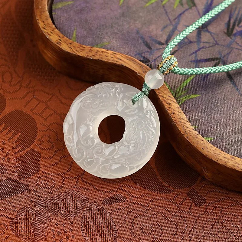 Asia Star Chalcedony Necklaces Unisex-1