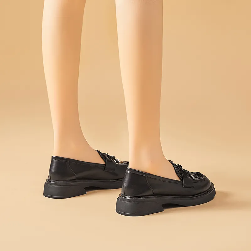 MODERN BELLE Loafers Women's Silver/Black-9