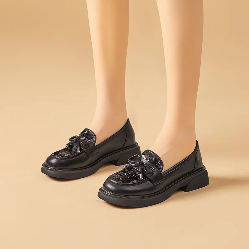MODERN BELLE Loafers Women's Silver/Black-6