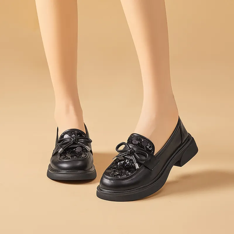 MODERN BELLE Loafers Women's Silver/Black-7