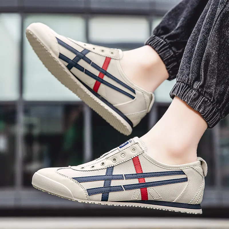 A55 Coverage Lightweight Slip Resistant Low Top Casual Shoes Unisex-3