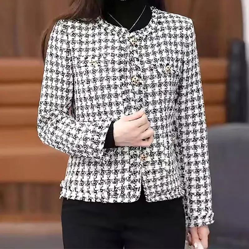 COVT Knitwear Women's Black White Plaid-5