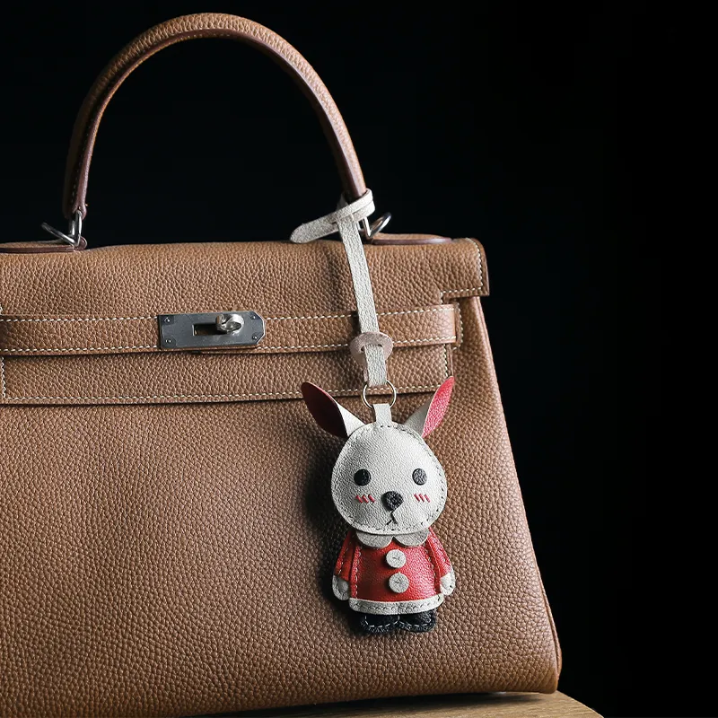 HUIYU Sheepskin Pendants Unisex-1