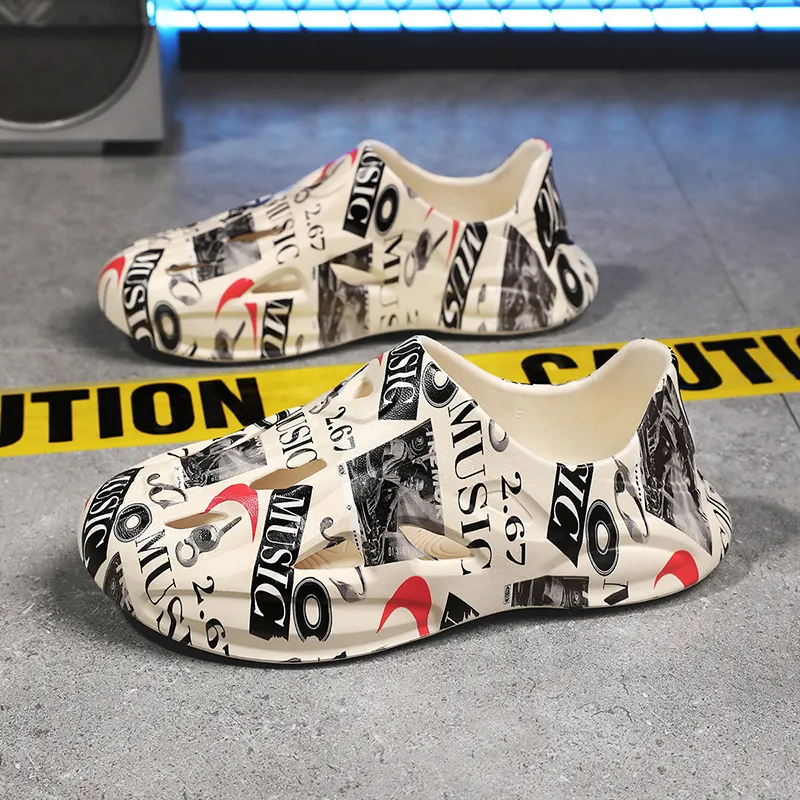 BEAR UNION Closed Toe Slippers Khaki-41