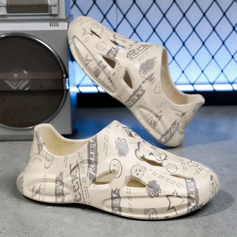 BEAR UNION Closed Toe Slippers Khaki-2