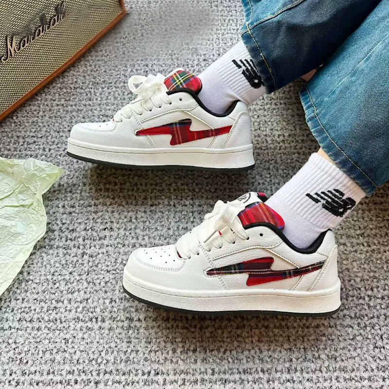 GDXF Slip Resistant Cushioning Abrasion Resistant Lightweight Breathable Low Top Skateboard Shoes Women's-19