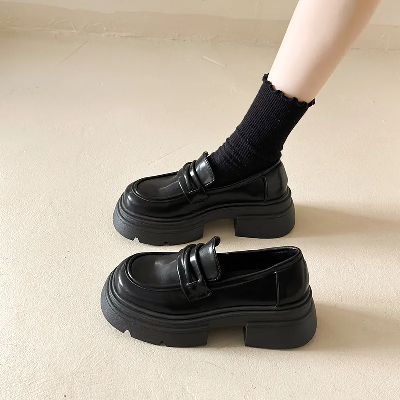 Medd Loafers Women's Black-9