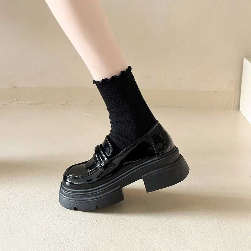 Medd Loafers Women's Black-12