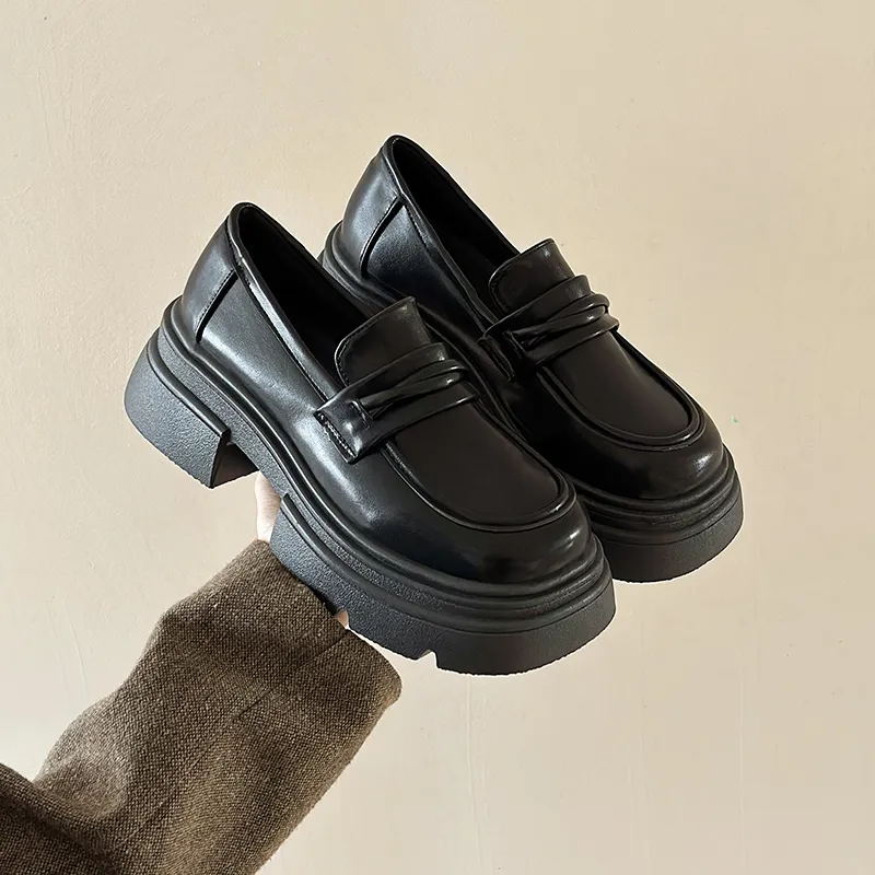Medd Loafers Women's Black-6