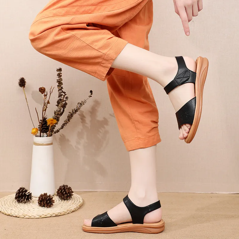 Captain Illy Strap Sandals Women's Black-6