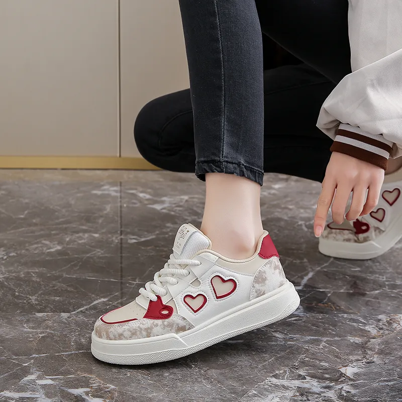 Captain Illy Low Top Skateboard Shoes Women's-10