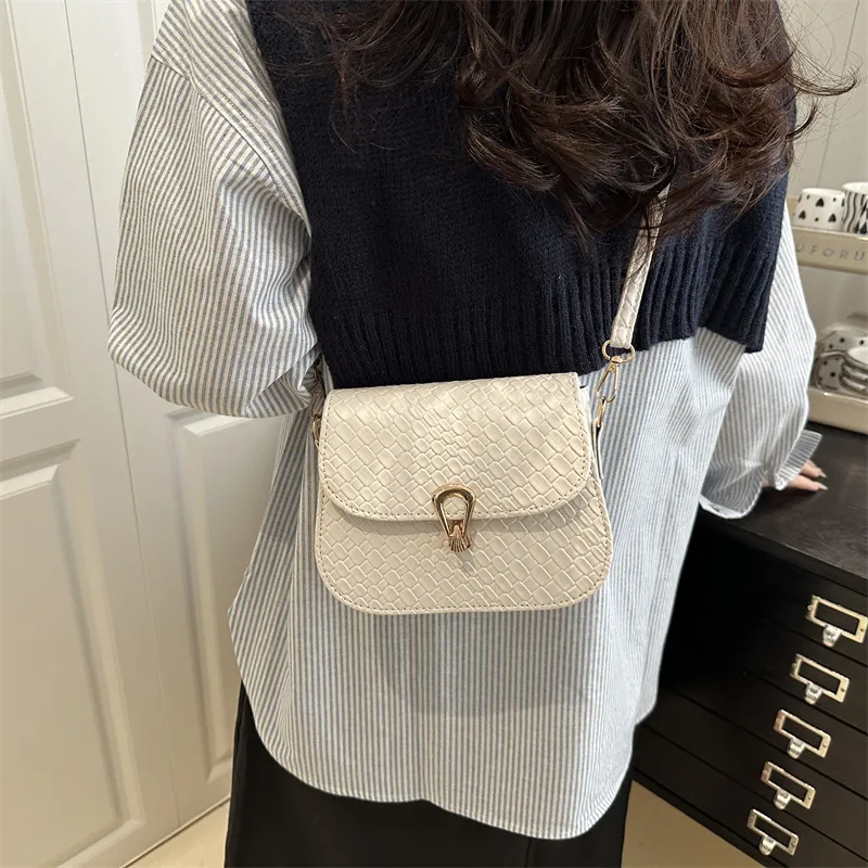 LETOO PU Crossbody Bag Women's White/Khaki/Black/Red-1