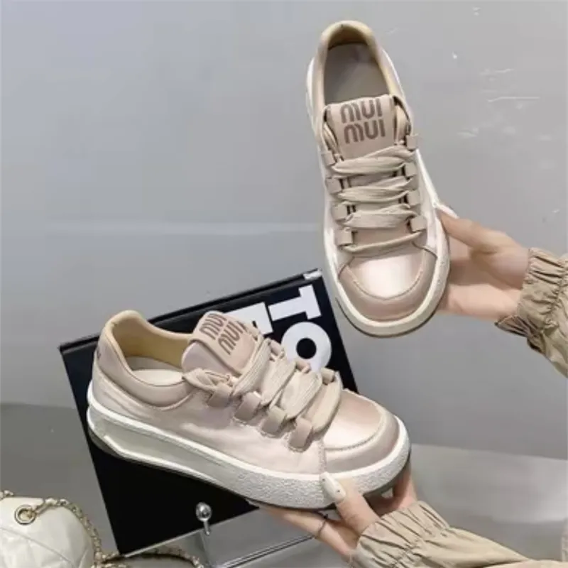 Guci Tianlun Cushioning, Abrasion Resistant, Height Increasing Low Top Skateboard Shoes Women's-1