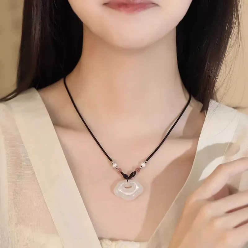Qing Yi Chalcedony Jade Necklaces Unisex-3