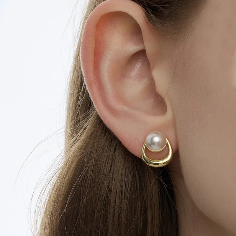 Qing Yi Freshwater Pearl Stud Earrings Unisex-1