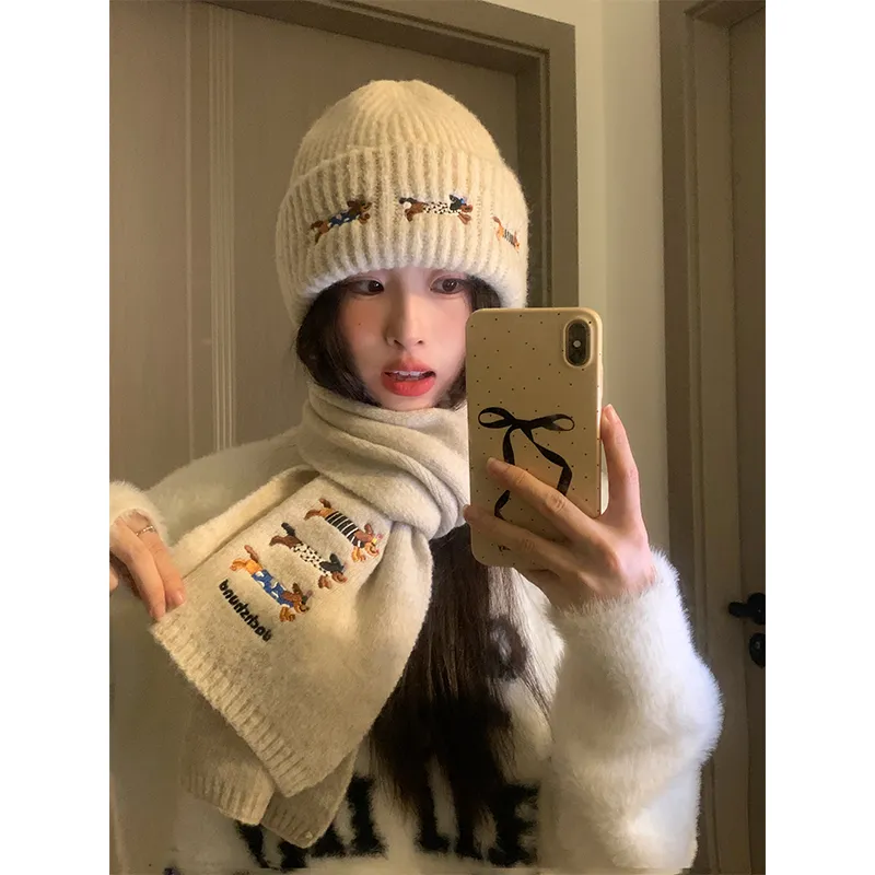 SLEEPYWALK Polyester Beanies Women's-12