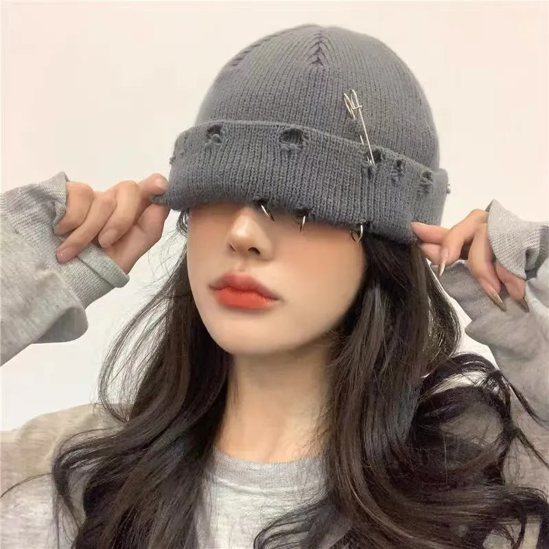 SLEEPYWALK Acrylic Beanies Unisex-1