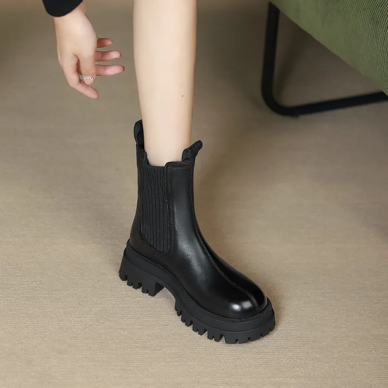 PIERCE GENTRY Short Chelsea Boots Women's-4