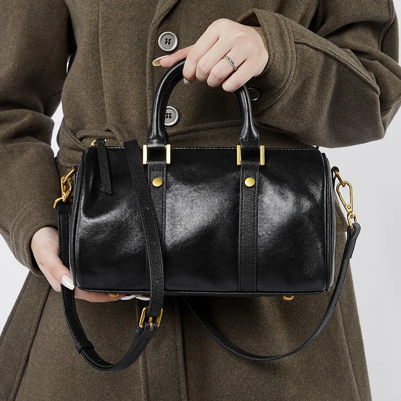 DULOREN Cow Leather Shoulder Bag Crossbody Bag Regular Women's Brown/Black/Green-3