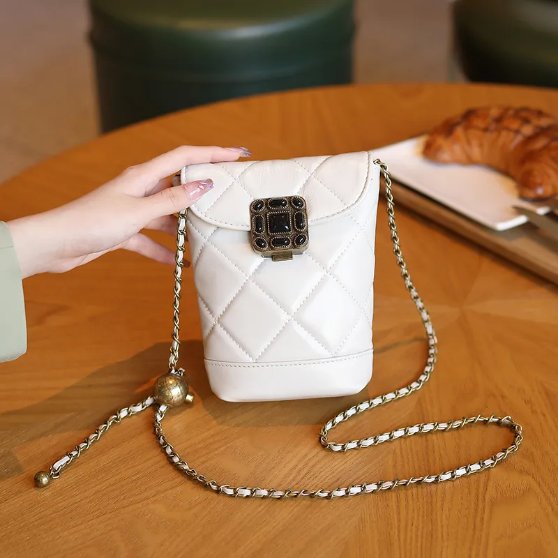 DULOREN Calfskin Crossbody Bag Regular Women's Black/Ecru-6