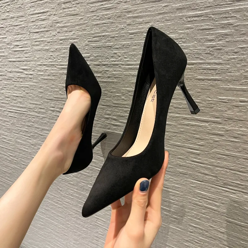CHILI Slim Heel High Heels Women's Black-1